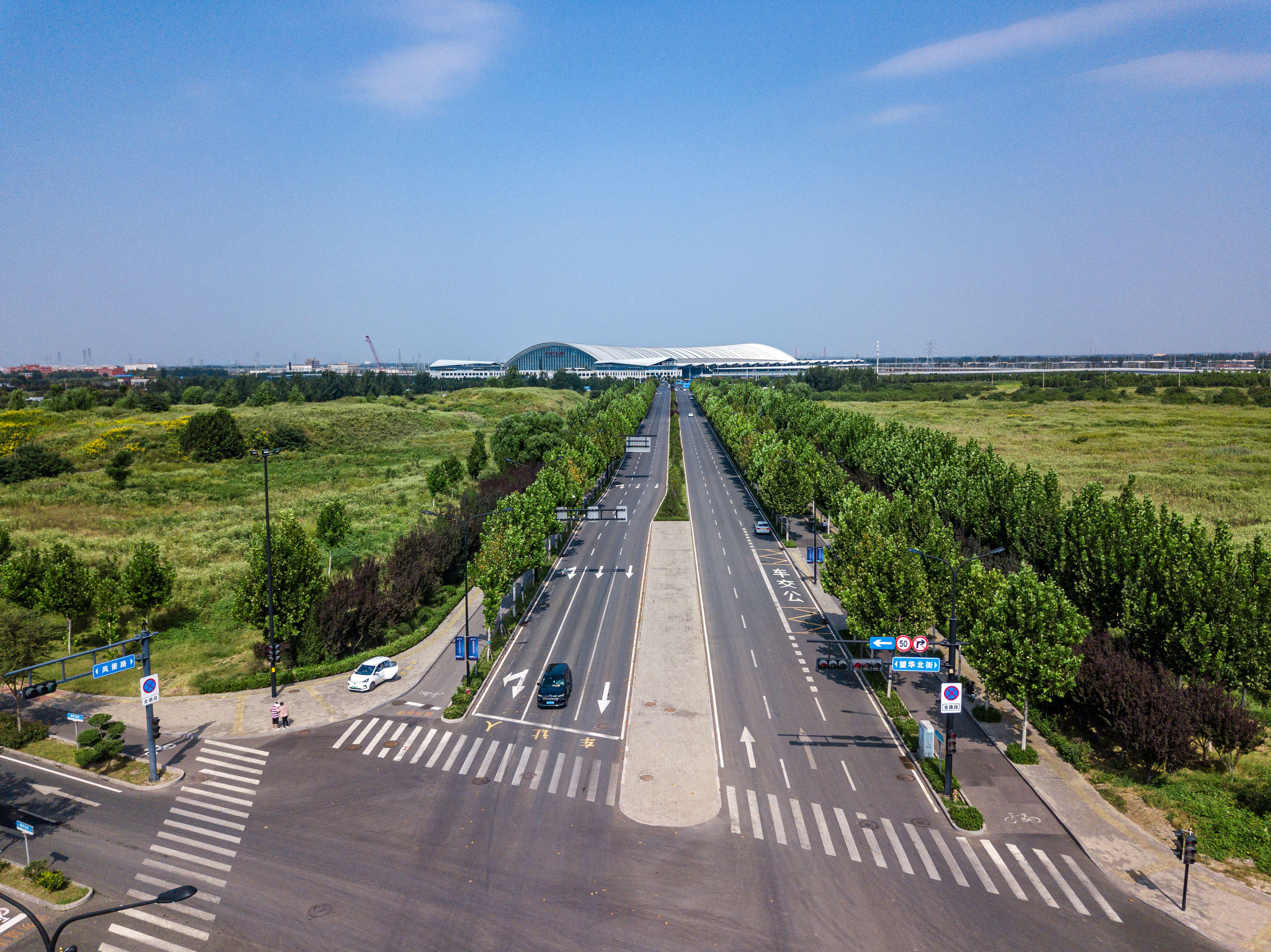 濟(jì)南市東客站進(jìn)出場(chǎng)道路建設(shè)工程